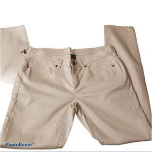 Vs Siren. Light color, slight sheen. New with tags